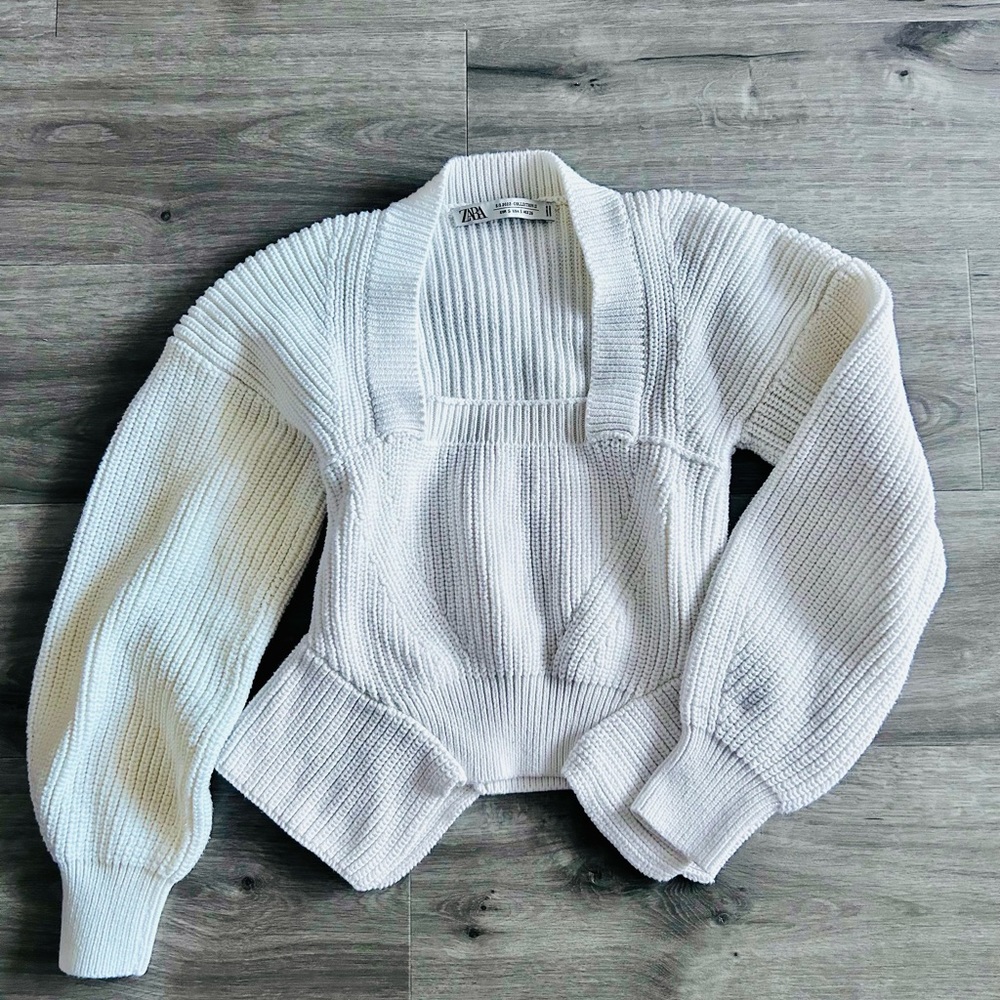 SOLD Zara Studio Collection white knitted heavy sweater